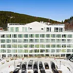 Biala Perla - Czarna Gora Resort, Sun & Snow