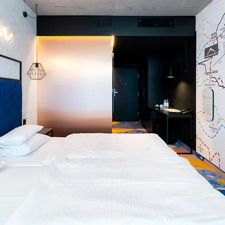 Apart Otel Biala Perla - Czarna Gora Resort, Sun & Snow Sienna (Klodzko)