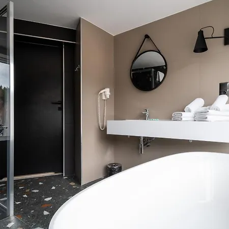 Biala Perla - Czarna Gora Resort, Sun & Snow Apart Otel Sienna (Klodzko)