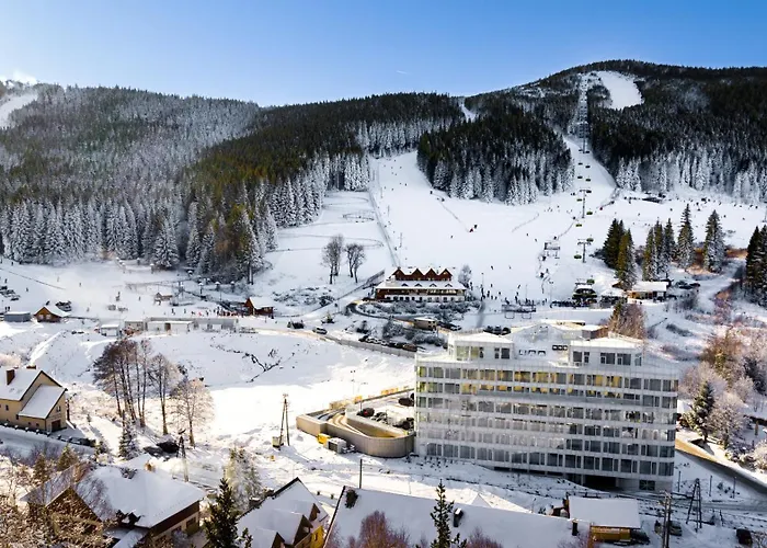 Aparthotel Biala Perla - Czarna Gora Resort, Sun & Snow Sienna (Klodzko)