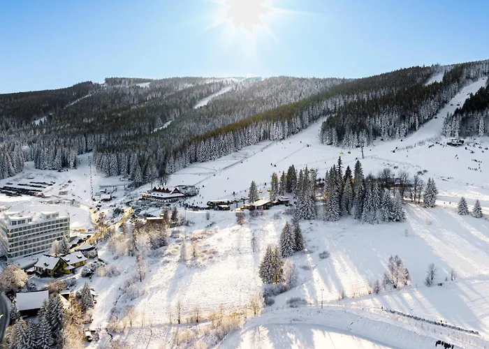 Biala Perla - Czarna Gora Resort, Sun & Snow アパートホテル シェンナ