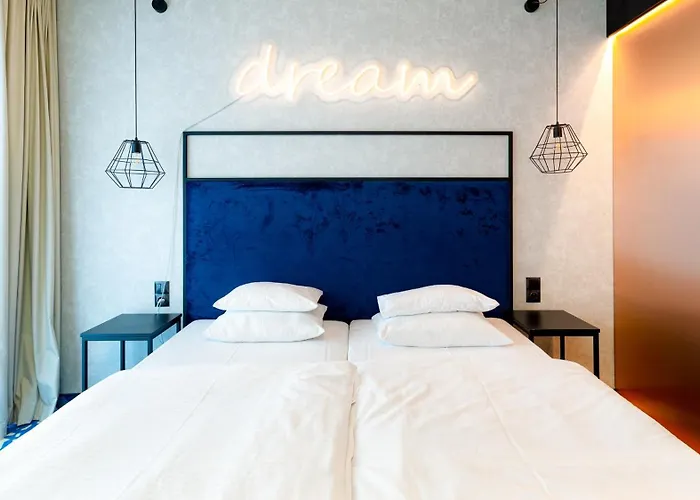 Biala Perla - Czarna Gora Resort, Sun & Snow アパートホテル シェンナ